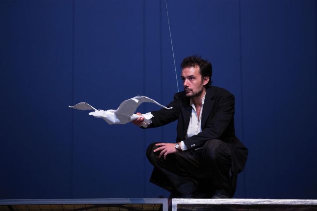 09 Gabbiano LuganoInScena(C) Th inking Monkey Digital Art-2